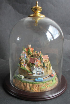 Bradford Exchange Trabant Wartburg Diorama 2010 with glasdome (10437)